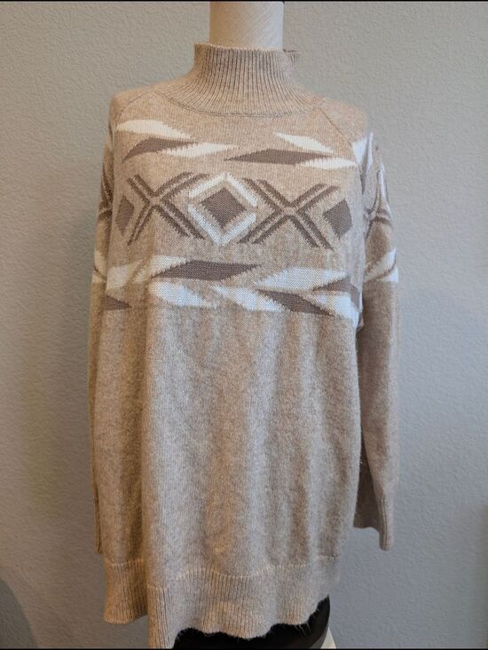 Calvin Klein Sweaters - Calvin Klein Women's Sz L Soft Beige Knit Sweater